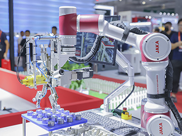 发动机气门盖柔性装配